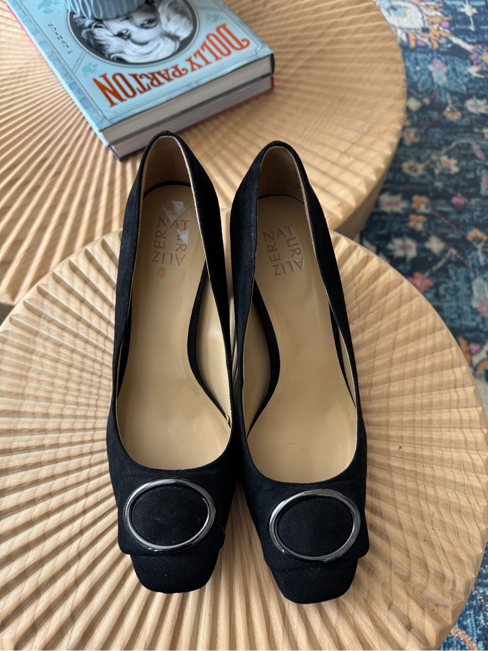 Naturalizer Winona black suede pumps Silver Buckle Size 10 Comfortable Classic